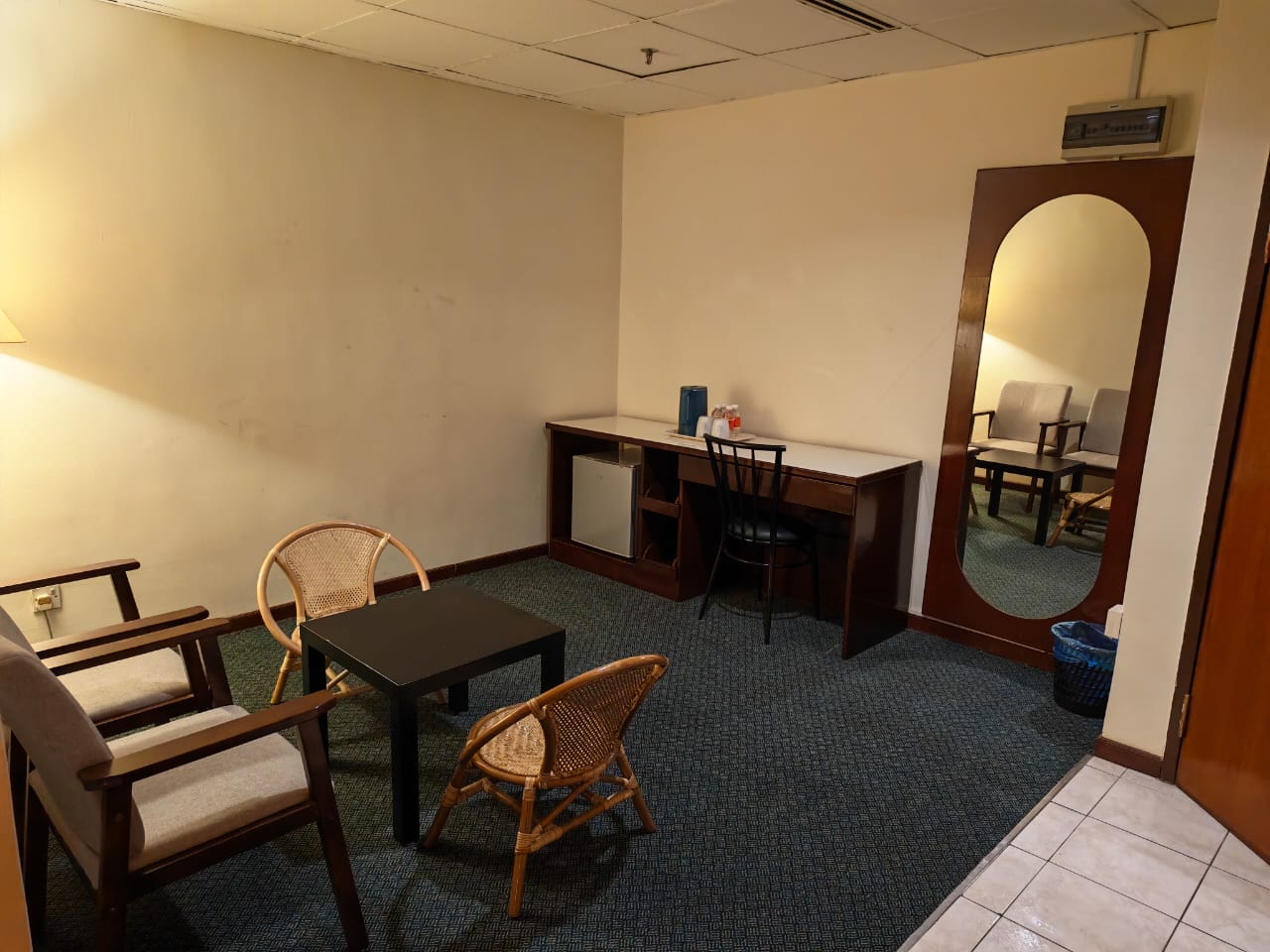 Family Room — Seating and desk area