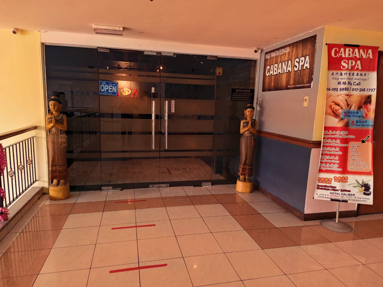 Cabana Spa entrance near Hotel Caliber